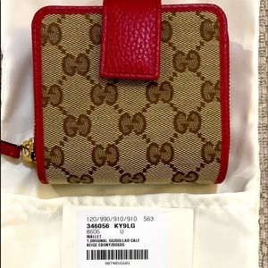 Authentic Gucci Wallet . New with tags !!